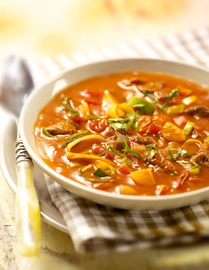 Tomatensuppe Mit Reis Und Gemüse, Draufsicht Stockbild - Bild von suppe ...