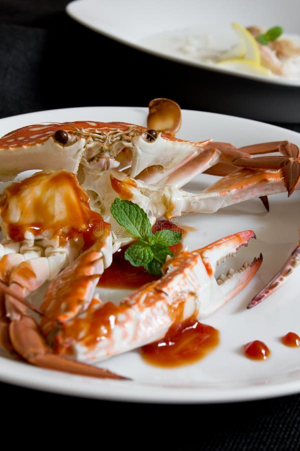 Tomato sauce crab stock photo. Image of shell, pincers 26360984