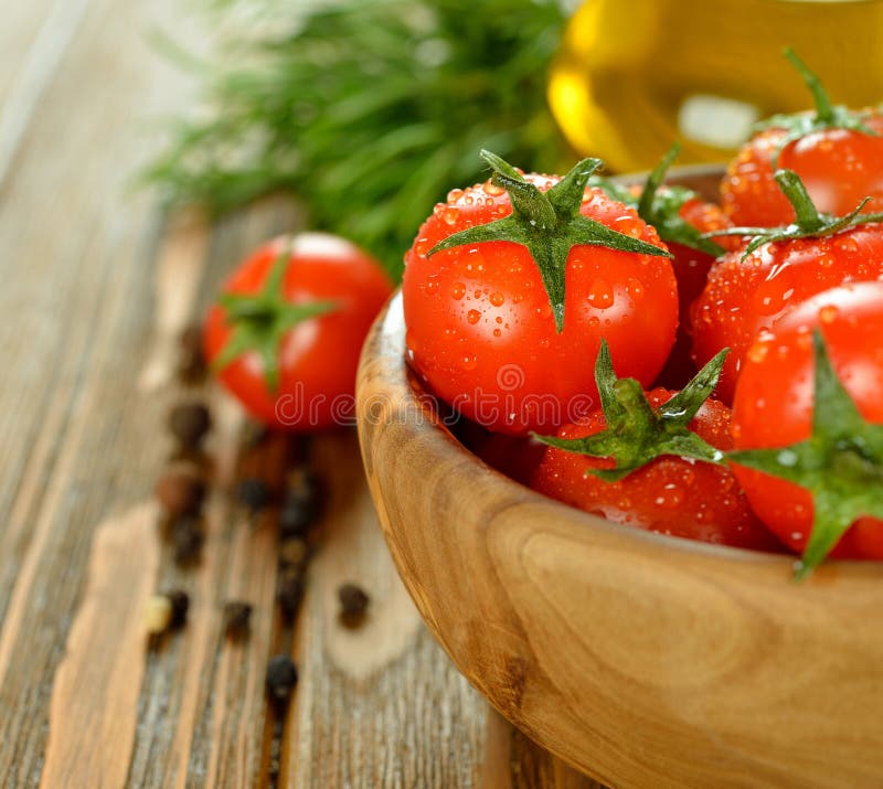 Tomatoes in a bowl