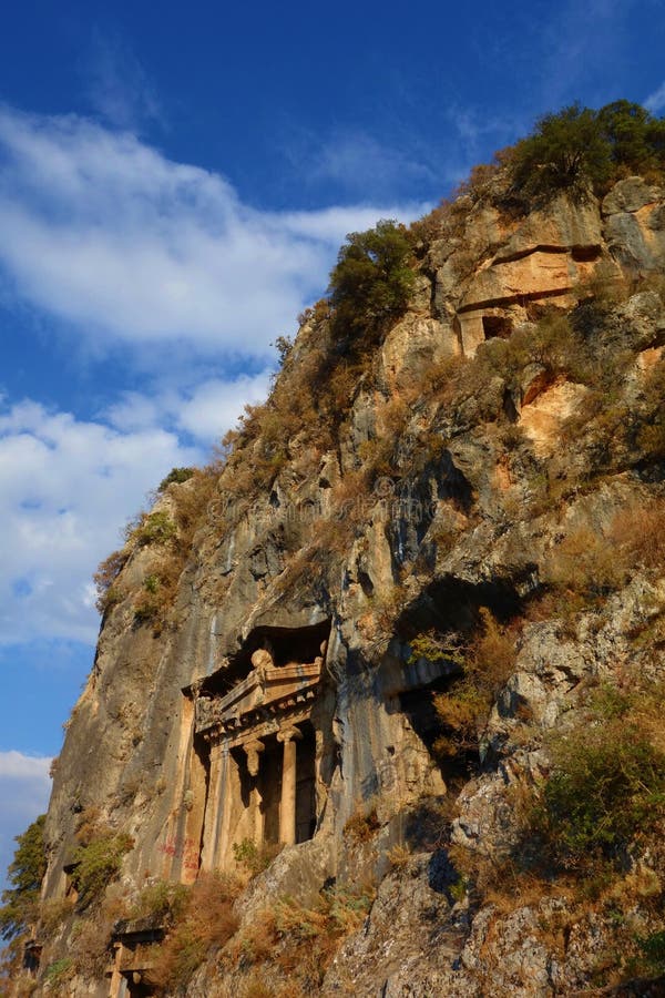 Amyntas Mezarı, Fethiye, Türkiye'deki Antik Likya kaya mezarları.  Amyntas'ın Mezarı, Fethiye'deki Antik Likya kaya mezarları Türkiye'dedir Telifsiz Stok Imajlar