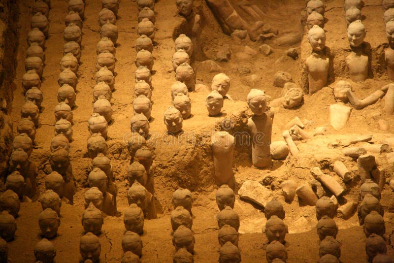 Tomb of emperor Jingdi, Xian (China)