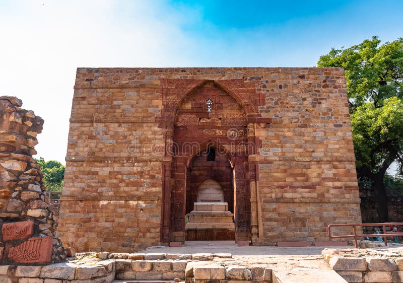 Tomb of Iltutmish/ Shams ud-Din Iltutmish, the third of the Mamluk kings who ruled the former Ghurid territories in northern India. Tomb of Iltutmish/ Shams ud-Din Iltutmish, the third of the Mamluk kings who ruled the former Ghurid territories in northern India.