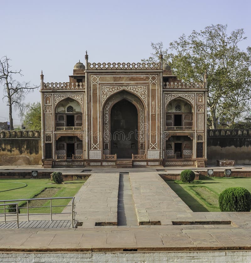 Tomb Of Itimad-ud-Daulah In Agra, Uttar Pradesh, India ...