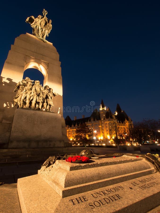 Tomb of the unknown soldier at twilight royalty free stock photo Tomb of the unknown soldier at twilight royalty free stock photo