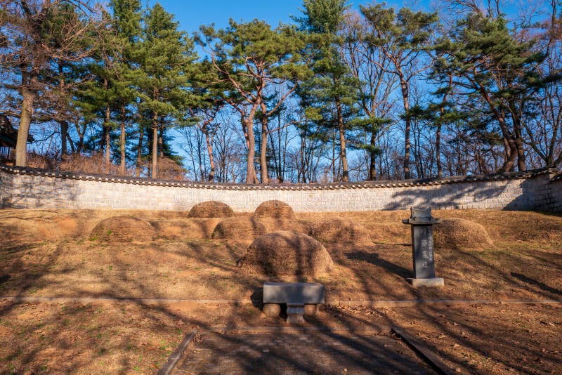 Tombs of the unknown soldiers in the cemetery of the righteous fighters in the Shinmi year, part of the Gwangseongbo Fort, Ganghwa royalty free stock photo Tombs of the unknown soldiers in the cemetery of the righteous fighters in the Shinmi year, part of the Gwangseongbo Fort, Ganghwa royalty free stock photo