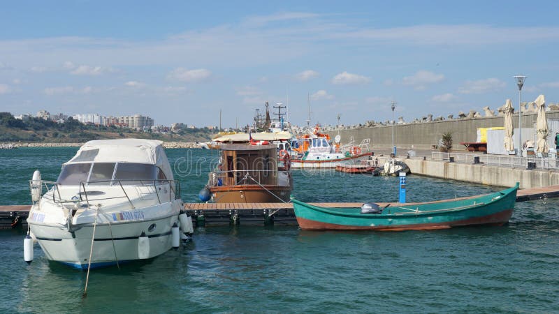 Tomis-Hafen in Constanta-Stadt, Rumänien lizenzfreies stockbild Tomis-Hafen in Constanta-Stadt, Rumänien lizenzfreies stockbild
