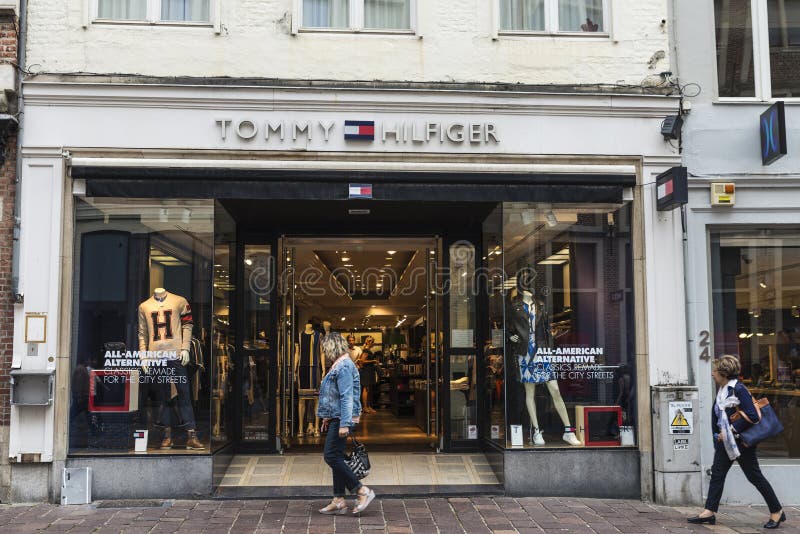 Tommy Hilfiger Shop and Schadow Arkaden Mall in Dusseldorf, Germ ...