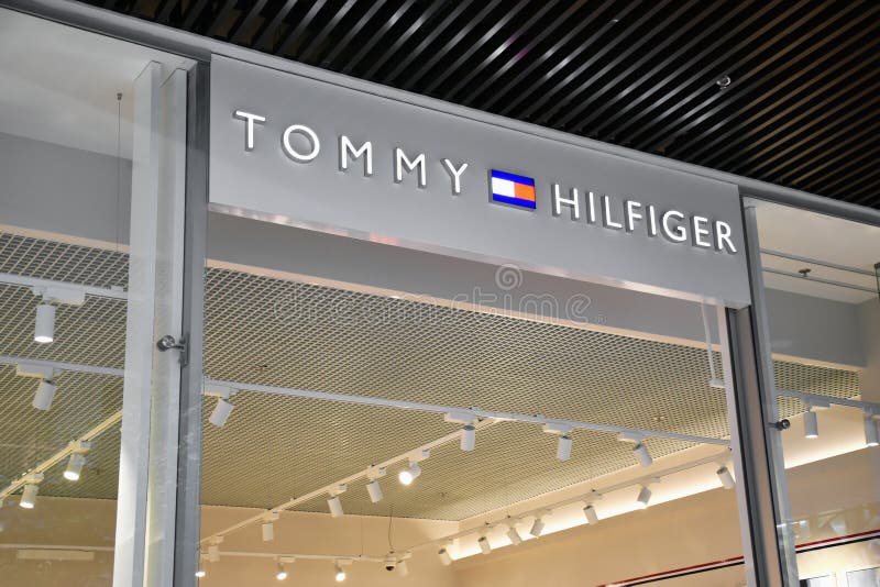 Tommy hilfiger outlet editorial photography. Image of mall - 29721567