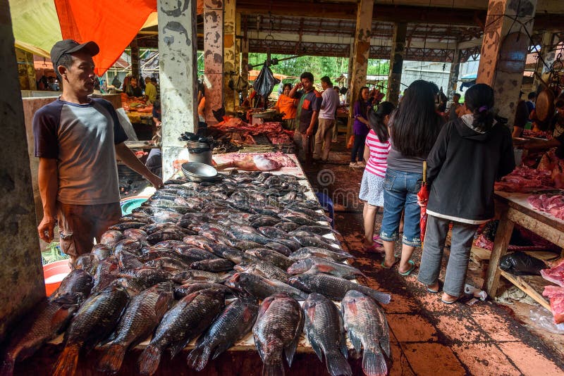 Pasar Tradisional Tomohon di Indonesia