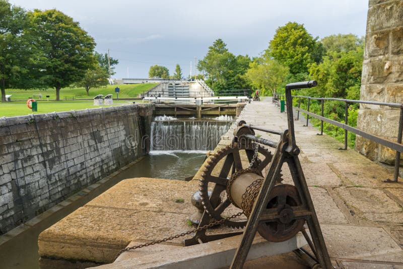 Tomt kanallås på Kingston Mills, Ontario royaltyfria bilder Tomt kanallås på Kingston Mills, Ontario royaltyfria bilder