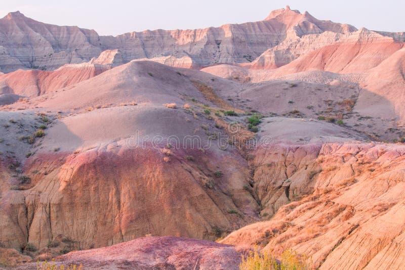 Toneelmening bij zonsondergang in het Nationale Park van Badlands stock afbeelding Toneelmening bij zonsondergang in het Nationale Park van Badlands stock afbeelding