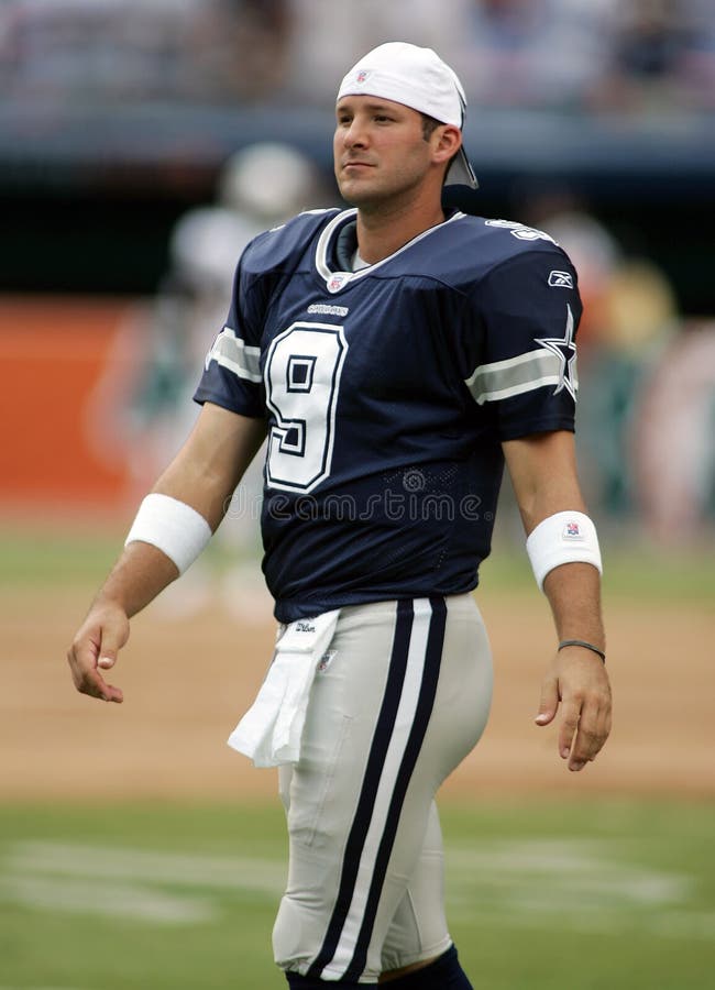 Dallas Cowboys quarterback Tony Romo warms up prior to NFL action against the Miami Dolphins at Dolphin Stadium in Miami on September 16, 2007. Dallas Cowboys quarterback Tony Romo warms up prior to NFL action against the Miami Dolphins at Dolphin Stadium in Miami on September 16, 2007.