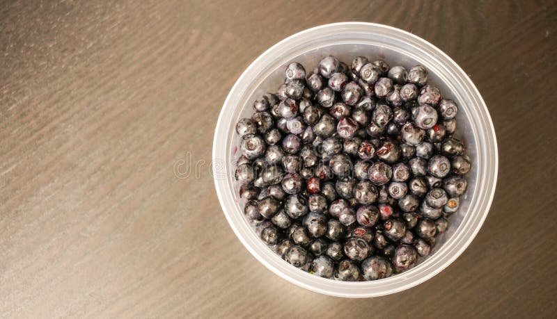 Download 364 Fresh Blueberries Plastic Container Photos Free Royalty Free Stock Photos From Dreamstime Yellowimages Mockups