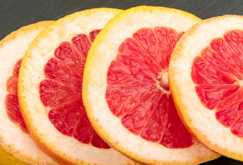 Toranja vermelha com casca alaranjada imagens de stock