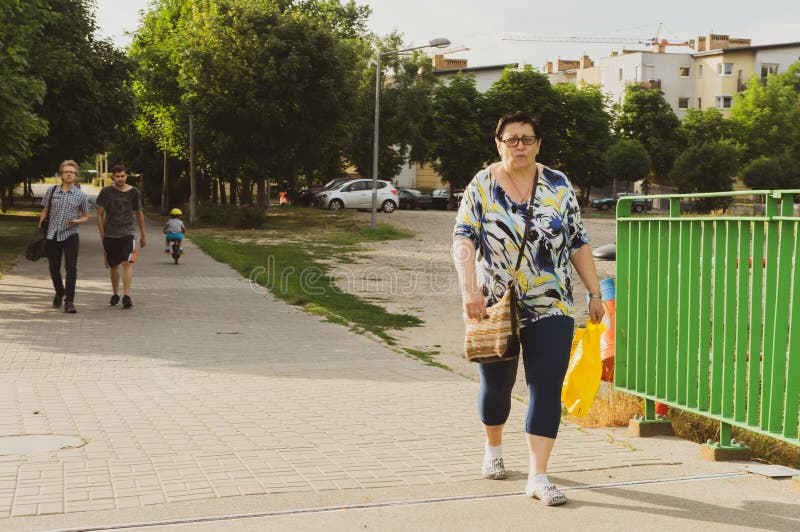 Torby na zakupy kobiety fotografia stock