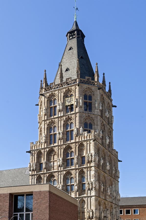 Toren Oud Stadhuis, Keulen, Duitsland Stock Afbeelding Image of duits