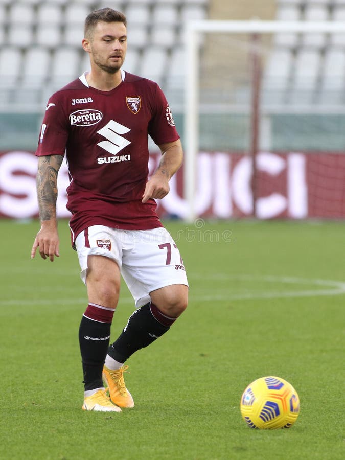 Torino FC vs FC Crotone editorial photo. Image of football - 201480201