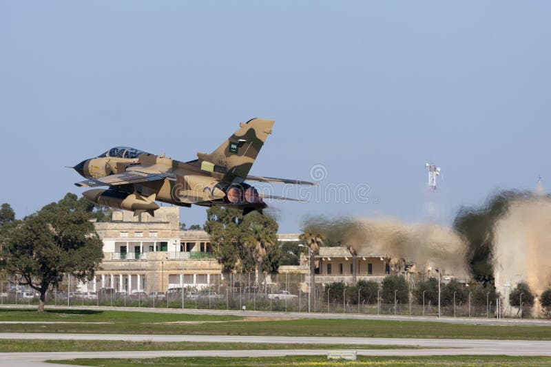 Tornado in deserto Camoflage fotografie stock libere da diritti Tornado in deserto Camoflage fotografie stock libere da diritti