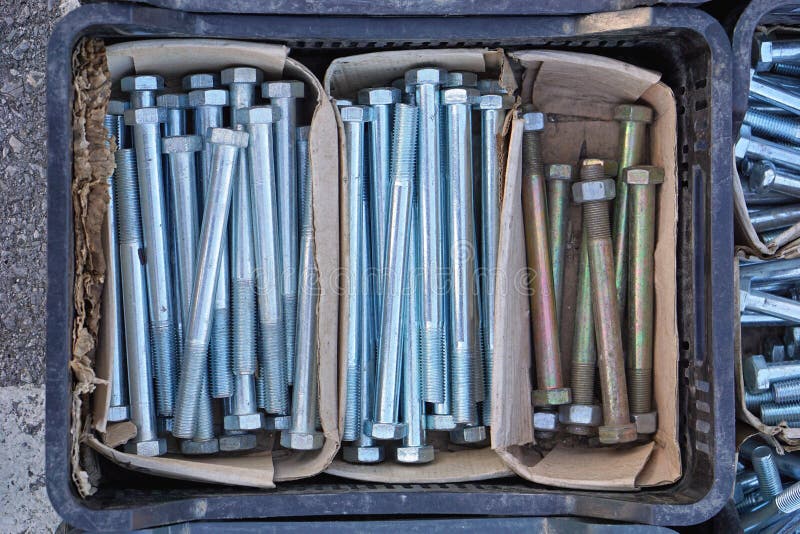 Tornillos largos foto de archivo. Imagen de equipo, metal 84633334