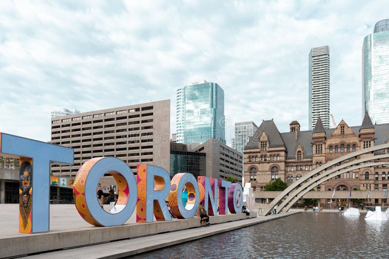 Toronto Old City Hall And Nathan Phillips Square On A Cloudy Day Toronto Old City Hall And Nathan Phillips Square On A Cloudy Day