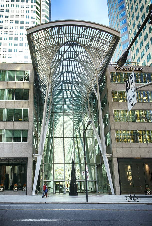 Toronto, Kanada - 13. Mai 2018: Der Brookfield-Platz in Toronto Brookfield-Platz ist ein Büro und ein Einkaufskomplexstadtzentrum lizenzfreie stockbilder Toronto, Kanada - 13. Mai 2018: Der Brookfield-Platz in Toronto Brookfield-Platz ist ein Büro und ein Einkaufskomplexstadtzentrum lizenzfreie stockbilder