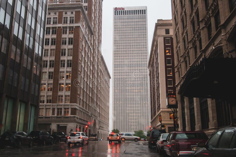 Torre de BOK em Tulsa, Oklahoma foto de stock Torre de BOK em Tulsa, Oklahoma foto de stock