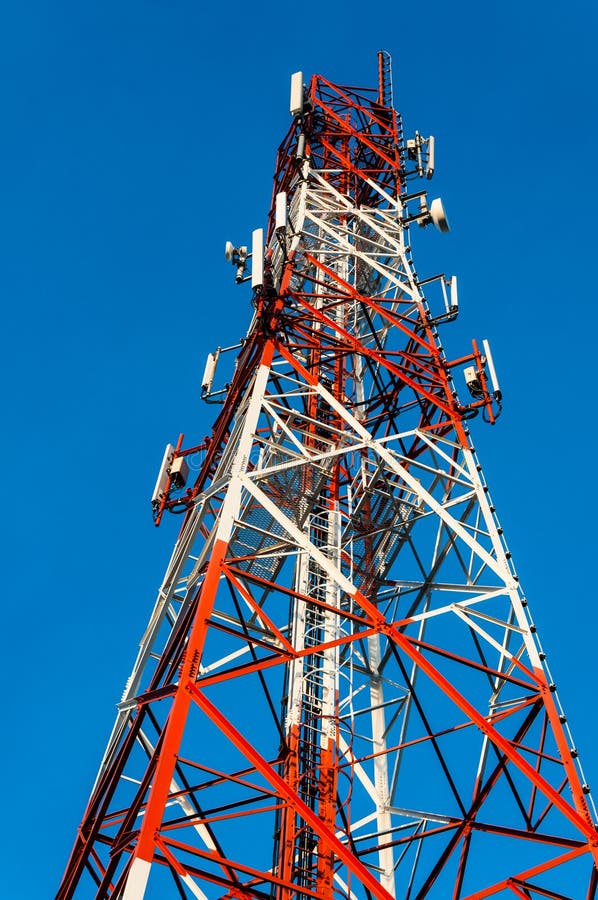 Torre de comunicación imagen de archivo. Imagen de radio 39099191