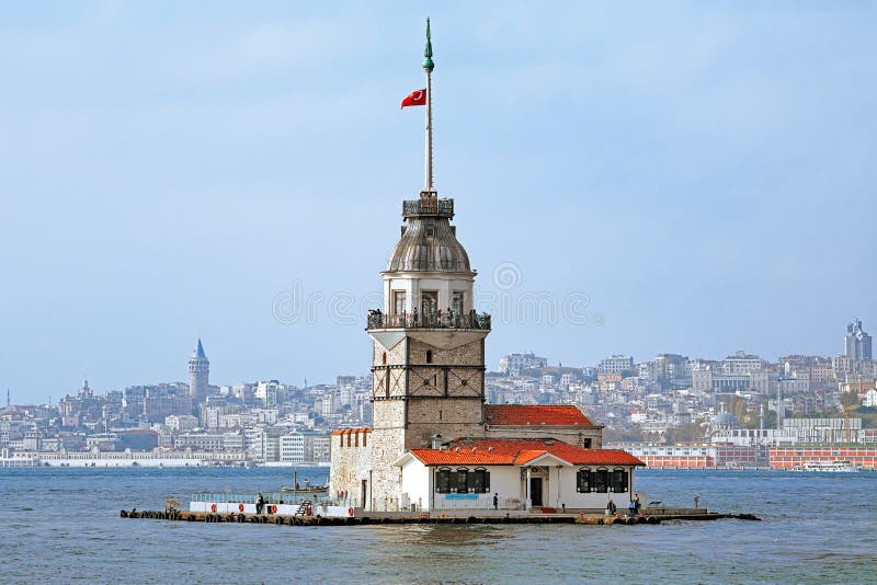 Torre De La Doncella En Estambul,