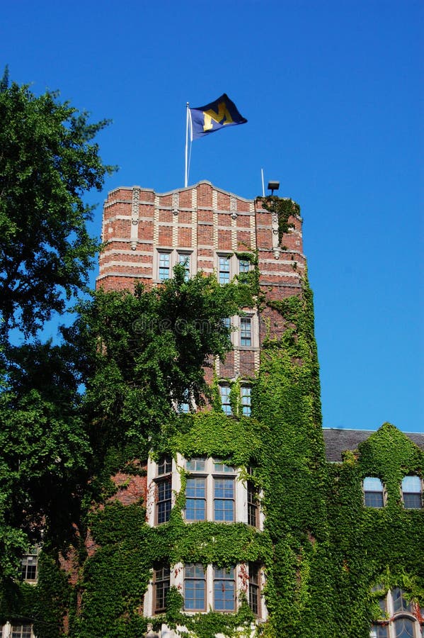 Torre de la unión de la Universidad de Michigan imágenes de archivo libres de regalías Torre de la unión de la Universidad de Michigan imágenes de archivo libres de regalías