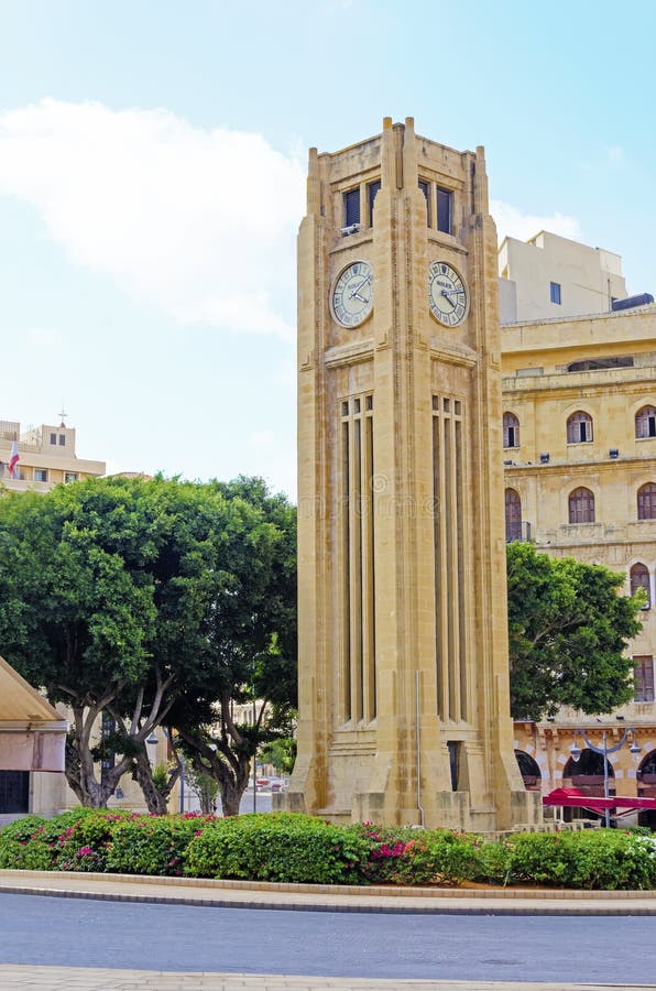 Torre de pulso de disparo em Beirute, Líbano fotos de stock Torre de pulso de disparo em Beirute, Líbano fotos de stock