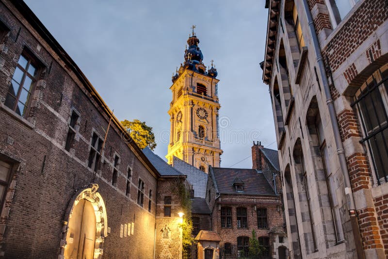 Moinho De Vento De Damme Em Bélgica Imagem de Stock - Imagem de noite,  calmo: 51964369