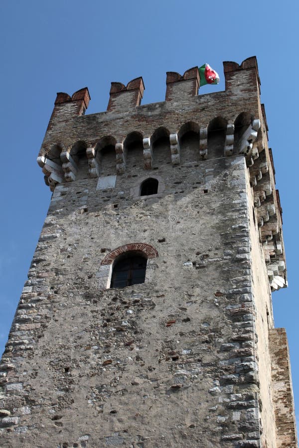 Torre del castillo de Sirmione fotos de archivo Torre del castillo de Sirmione fotos de archivo