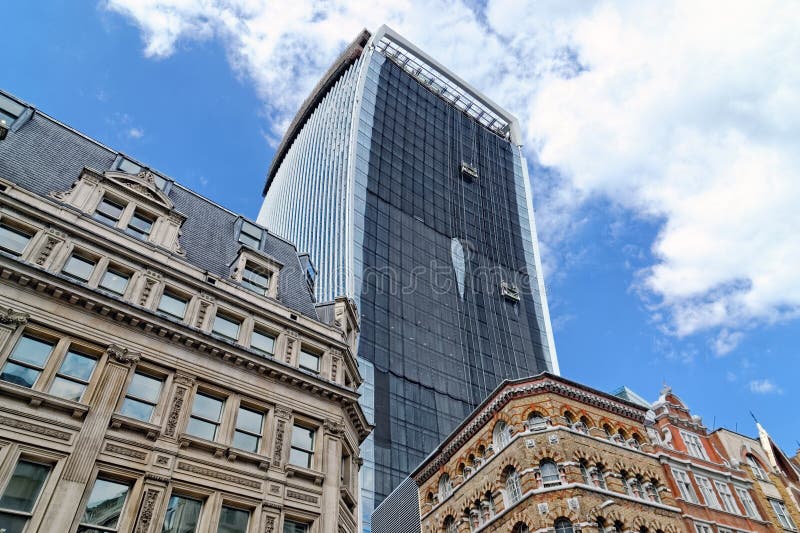 Designed by Rafael Vinoly Architects, the office tower under construction at 20 Fenchurch Street has a distinctive flared shape. Designed by Rafael Vinoly Architects, the office tower under construction at 20 Fenchurch Street has a distinctive flared shape.