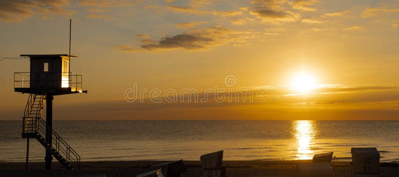 Torre di salvataggio - isola marina baltica di Usedom fotografia stock Torre di salvataggio - isola marina baltica di Usedom fotografia stock
