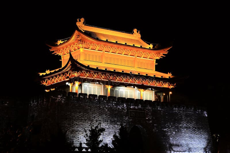 Torre e porta de Yueyang imagens de stock Torre e porta de Yueyang imagens de stock