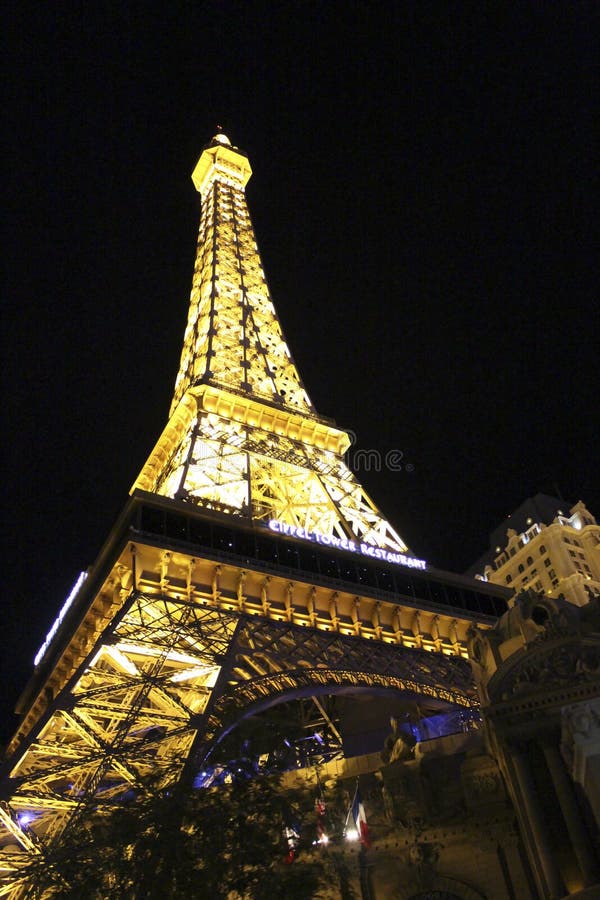 Noche De Las Vegas De La Torre Eiffel Foto de archivo editorial - Imagen de  editorial, fuente: 22497058