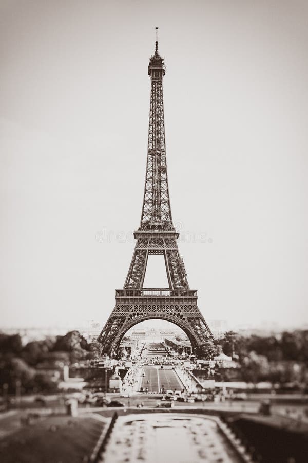 Torre Eiffel em Paris, France Vintage, estilo retro fotografia de stock royalty free Torre Eiffel em Paris, France Vintage, estilo retro fotografia de stock royalty free