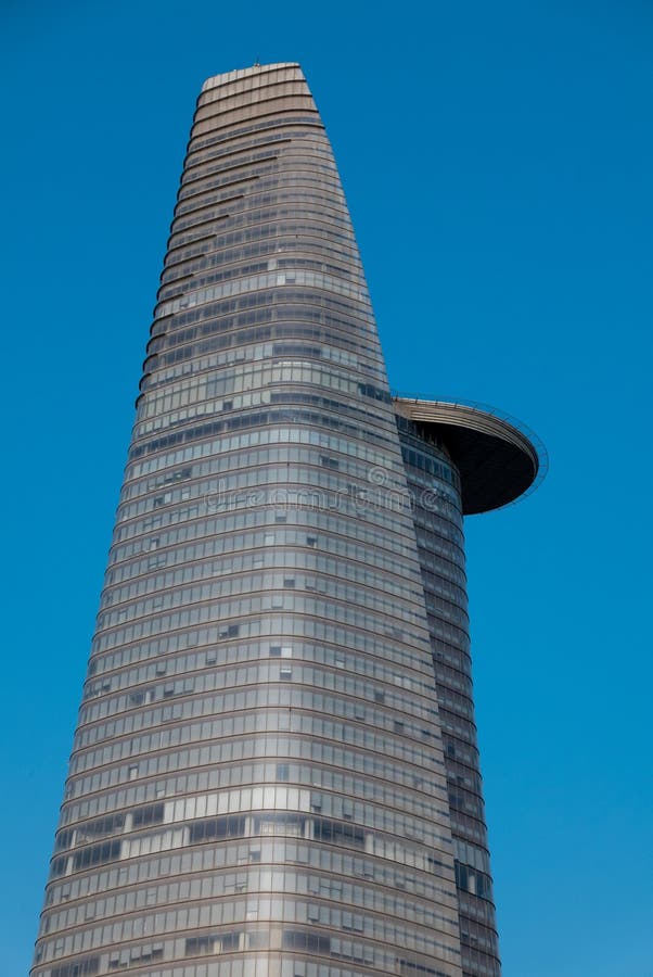 Torre financiera de Bitexco con el cielo azul claro en Ho Chi Minh o el Sa imagenes de archivo Torre financiera de Bitexco con el cielo azul claro en Ho Chi Minh o el Sa imagenes de archivo