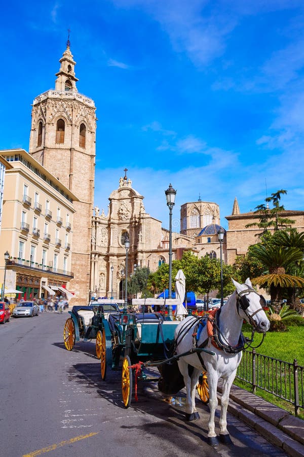 Torre Micalet di Miguelete e di Valencia Cathedral fotografia stock libera da diritti
