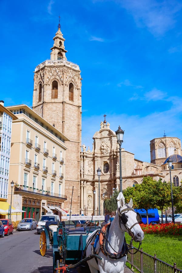 Torre Micalet di Miguelete e di Valencia Cathedral immagine stock libera da diritti