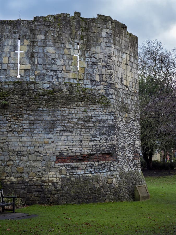 Torre Multangular no Museu Jardim, York, Inglaterra imagem de stock