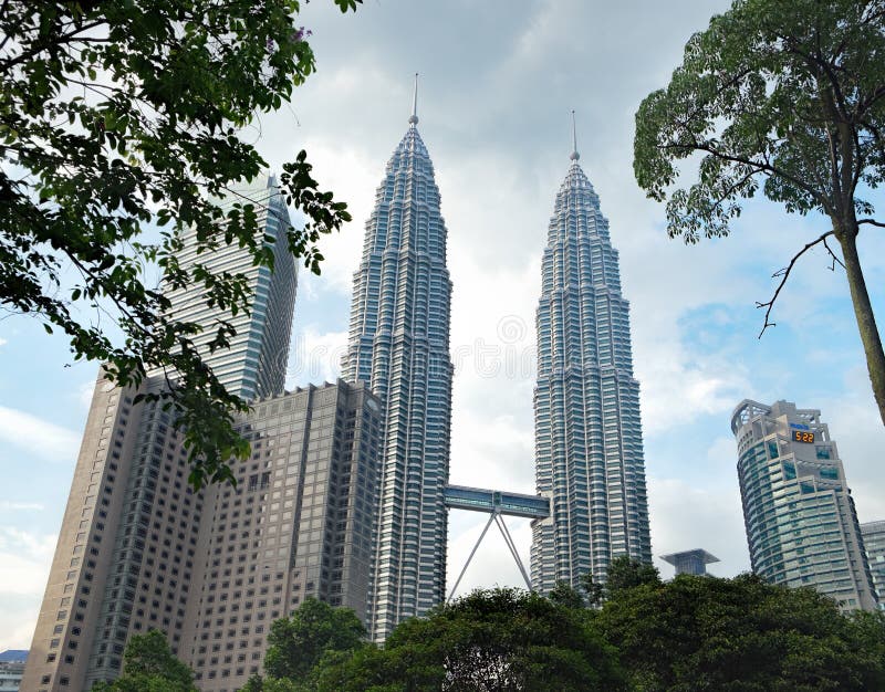 Torri gemelle di Petronas in Kuala Lumpur, Malesia fotografia stock Torri gemelle di Petronas in Kuala Lumpur, Malesia fotografia stock