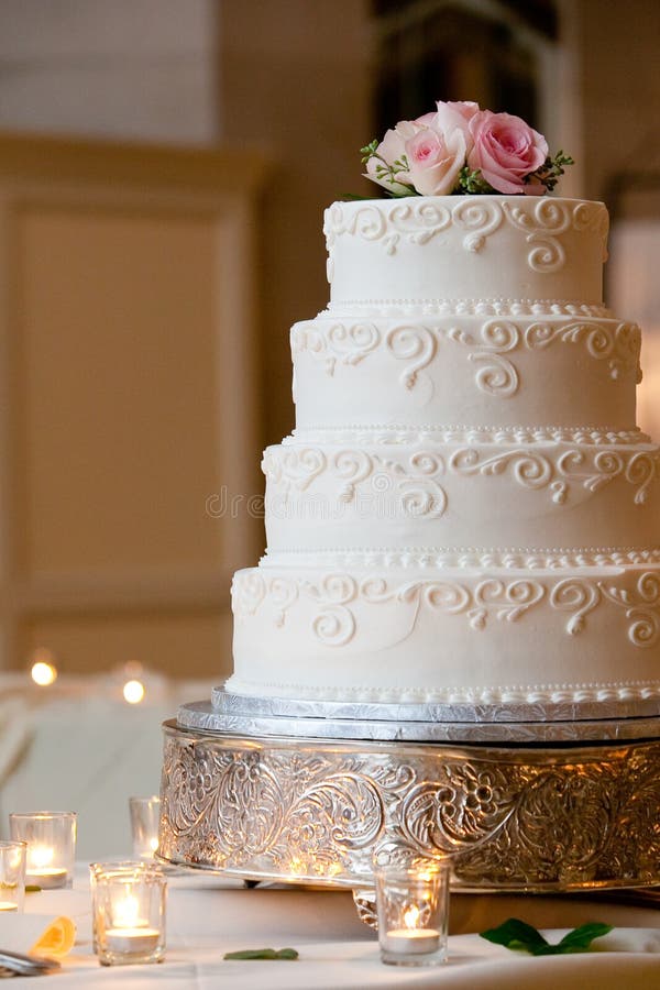 Torta de boda con los detalles foto de archivo Torta de boda con los detalles foto de archivo