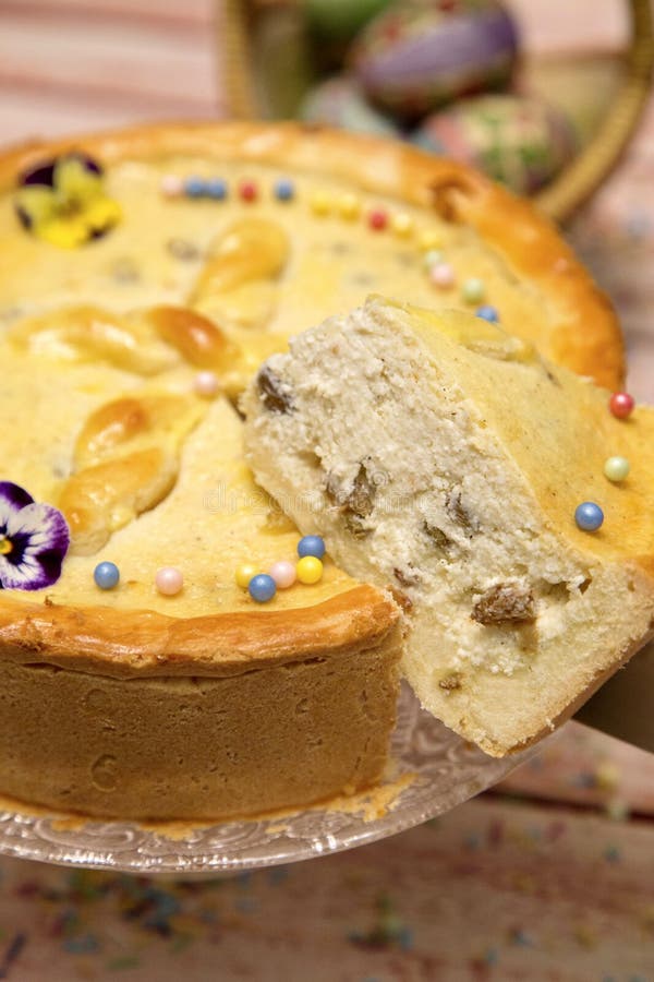 Torta Di Formaggio Dolce Rumena Tradizionale Per Pasqua ...