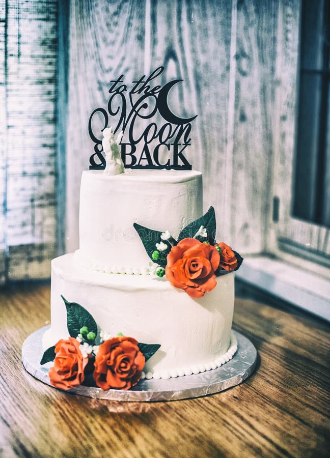 Vetores de Jogo Da Aguarela Do Bolo De Casamento Com Rosas Vermelhas  Coleção Desenhada Mão Da Padaria Isolada No Fundo Branco e mais imagens de  Amor - iStock