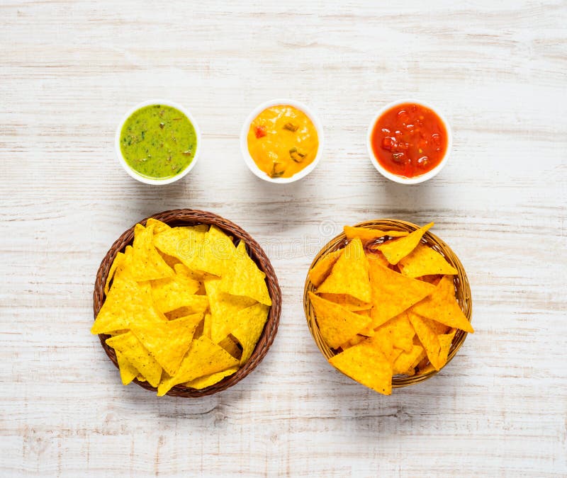 Tortilla Corn Chips with Dip