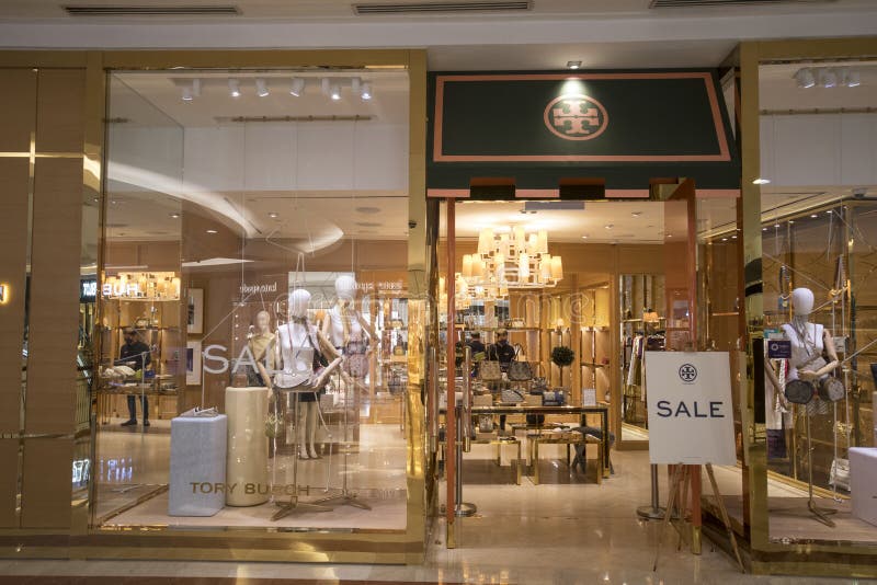 Tory Burch Duty Free Shop, Terminal 1, Changi Airport, Sinagpore Editorial  Stock Photo - Image of goodbye, available: 162654208
