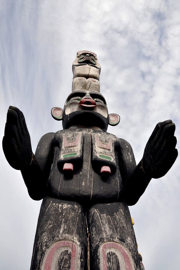 Totem Guarding the Spirits