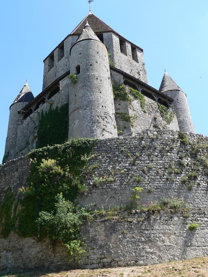 Tour Caesar, Provins ( France ) Stock Photo - Image of dragon, daytime ...