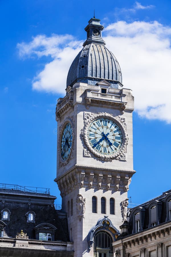 tour d'horloge gare de lyon